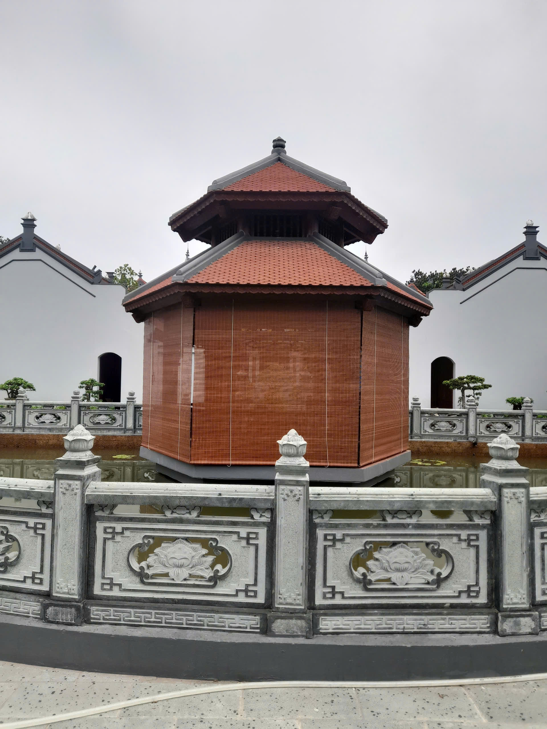 Mành trúc tăm vẽ thủ công