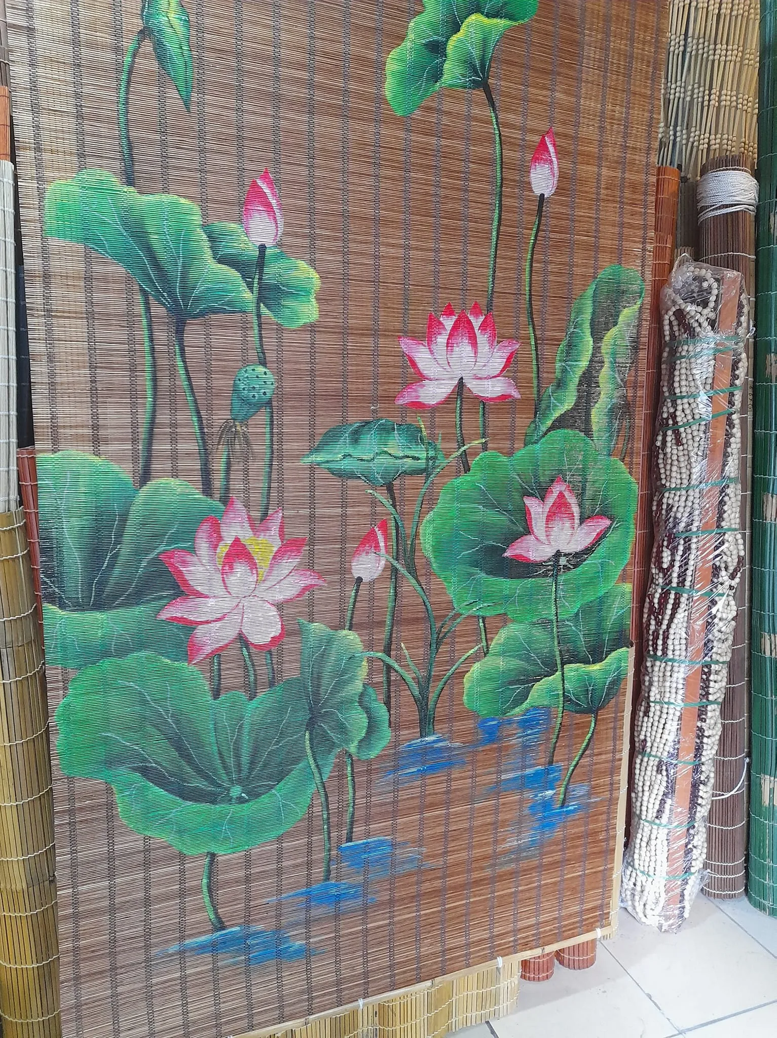 Mành tăm trúc vẽ Sen 02