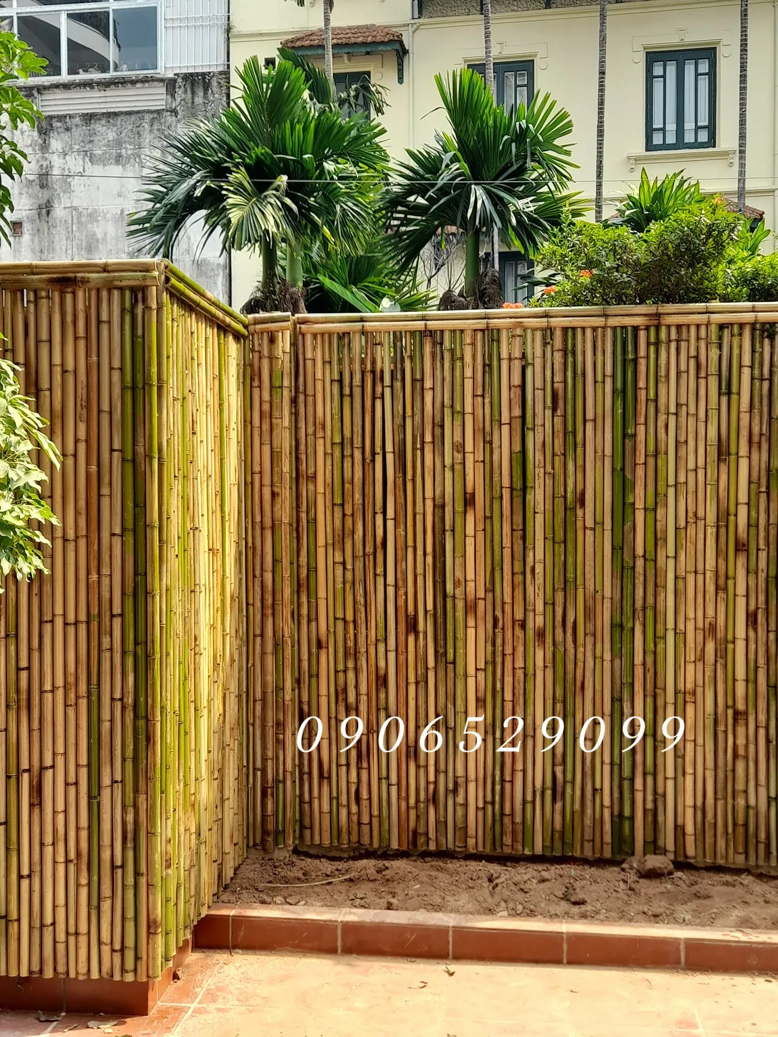 Mẫu vách trúc trang trí sân vườn 02